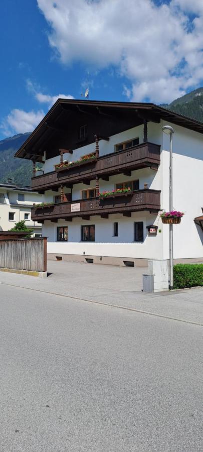 Haus Florian Apartment Mayrhofen Bagian luar foto
