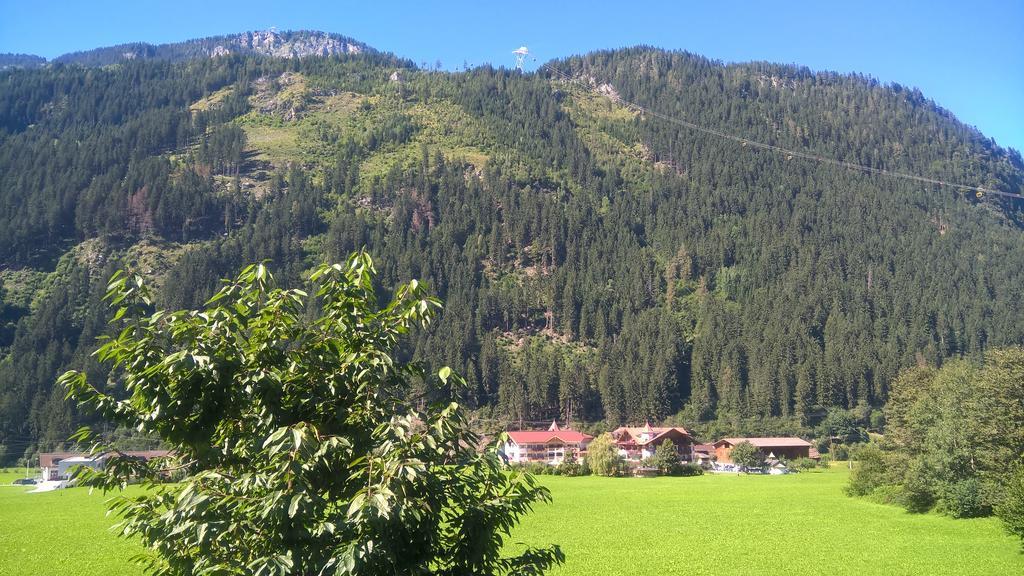 Haus Florian Apartment Mayrhofen Bagian luar foto